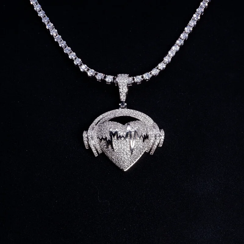 Unmissable Jewelry Sale – Shop Before It's Too Late S925 Silver Diamond Heartbeat Music BlingBling Diamond Pendant In Silver